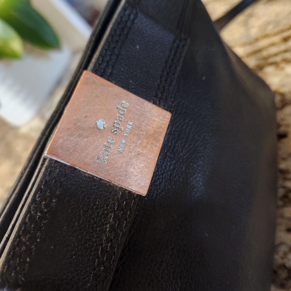 KATE SPADE Purse, Primrose Hill Arica Black Leather Bow Crossbody Bag, EUC READ - Picture 3 of 12